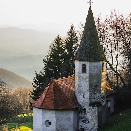 Holiday home Posestvo Strnad - Boc Wellness Retreat